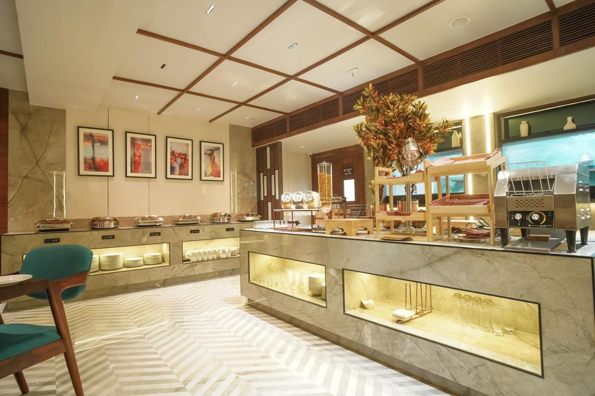 Ishaan Sarovar Portico Deoghar Exterior foto