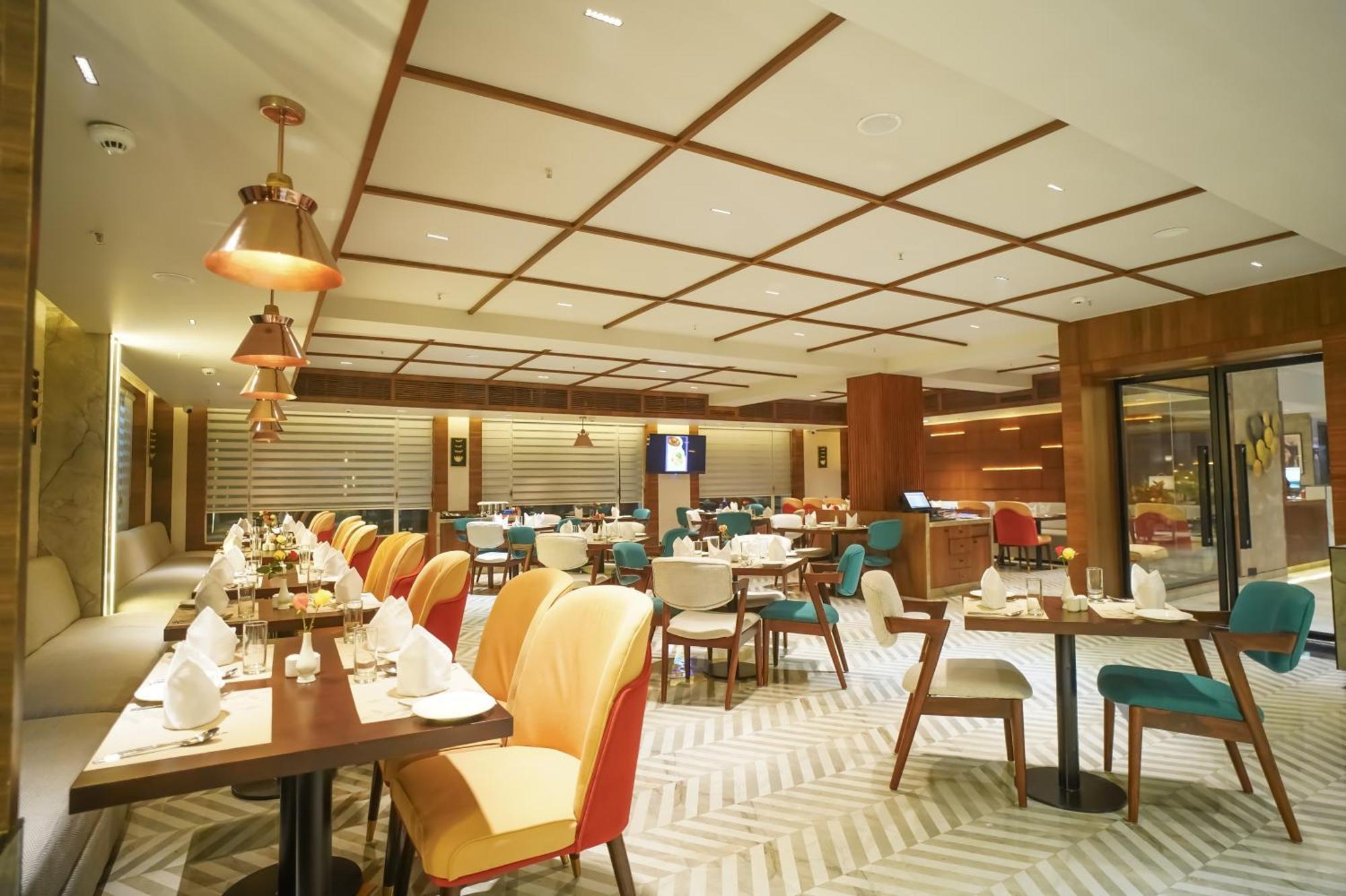 Ishaan Sarovar Portico Deoghar Exterior foto