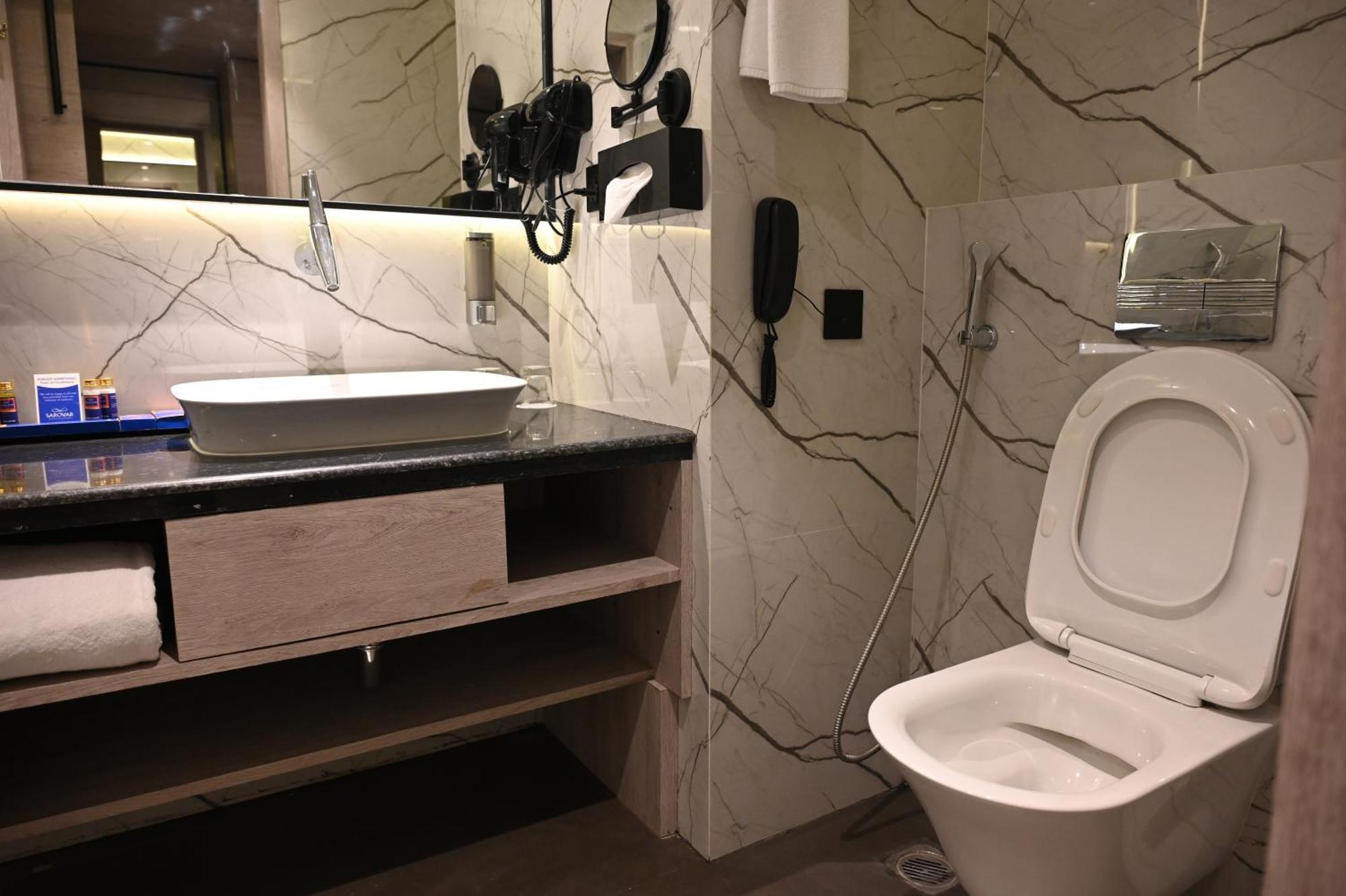 Ishaan Sarovar Portico Deoghar Exterior foto